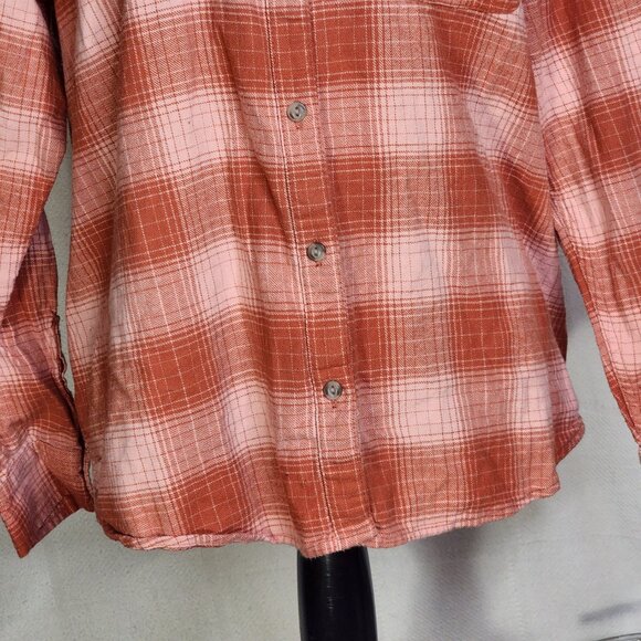 Universal Thread Salmon Pink Plaid LS Flannel Style Recycled Cotton Button Up L - Picture 6 of 16